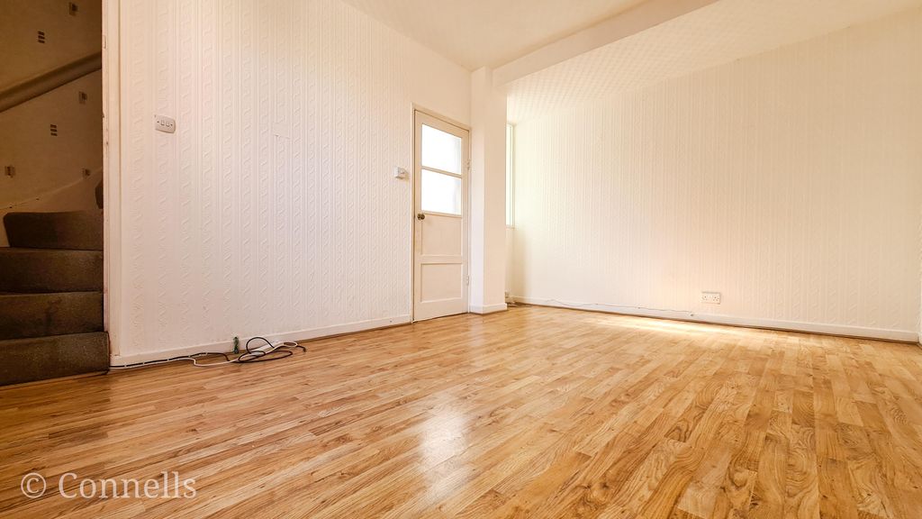 Property photo 2 of 10 View