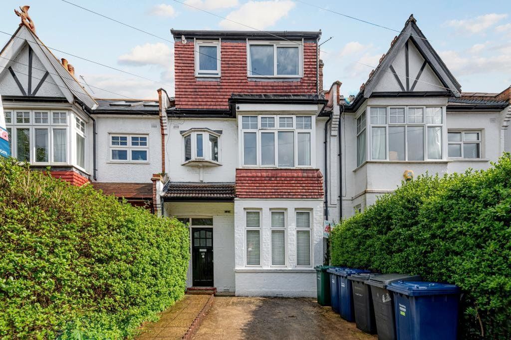 Property photo 1 of 8