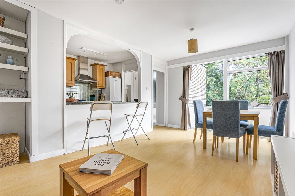 Property photo 3 of 12 Picture No. 14