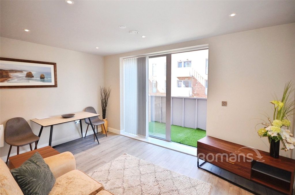 Property photo 3 of 6 Picture No. 05