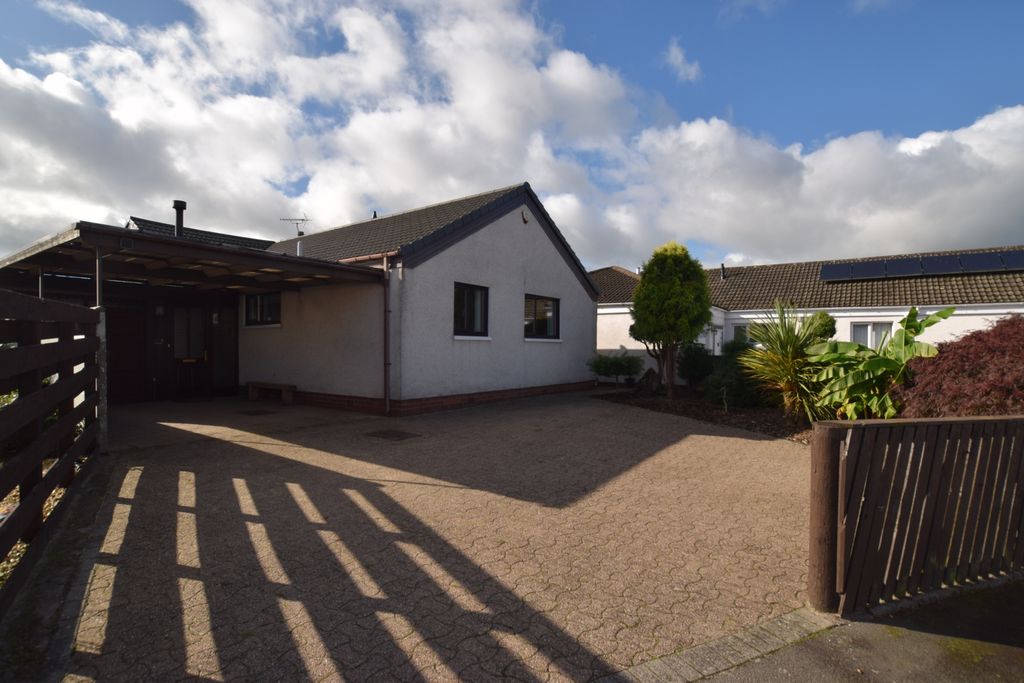 Property photo 1 of 38