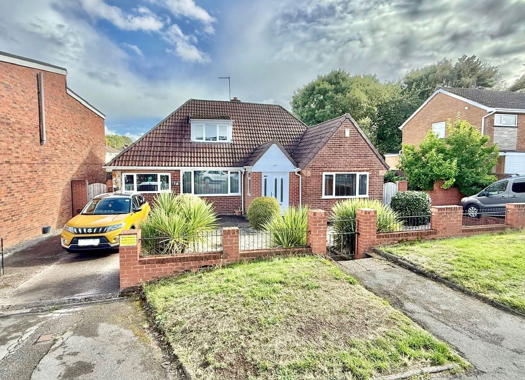 Property photo 1 of 28