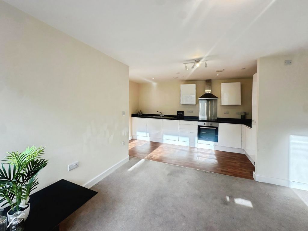 Property photo 2 of 6 B15d7327-Whatsapp 20Image 202025-10-29 20At 2014.1