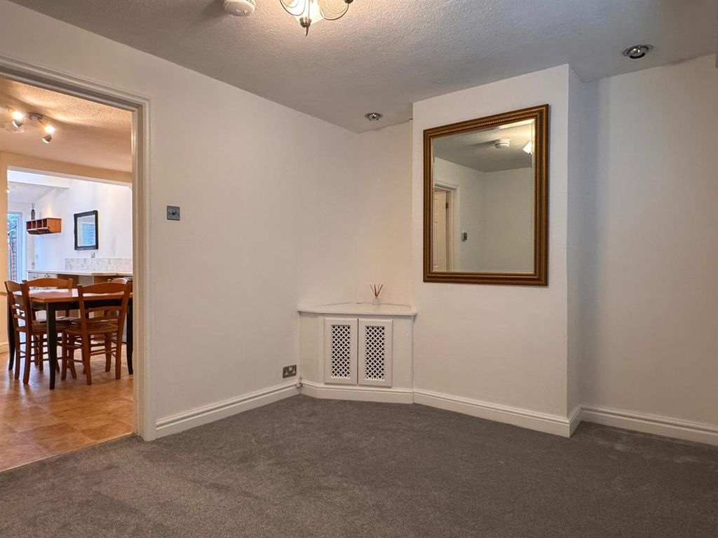 Property photo 3 of 17 Image00016.Jpeg