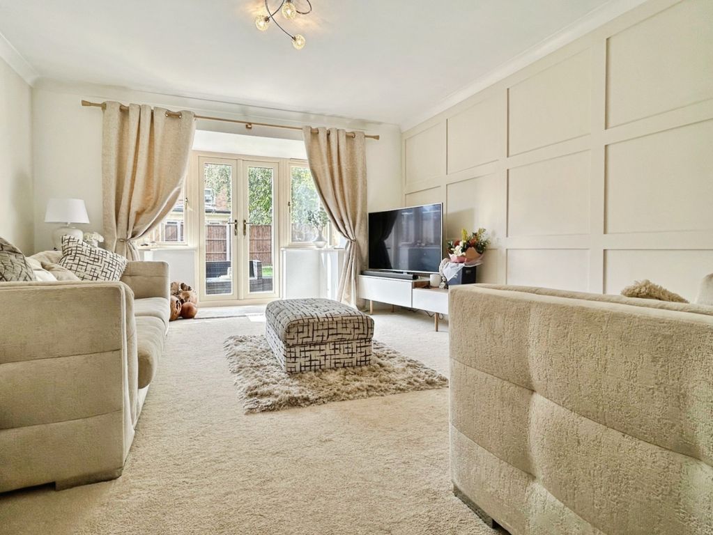 Property photo 3 of 24 Pbox-Img.Jpg