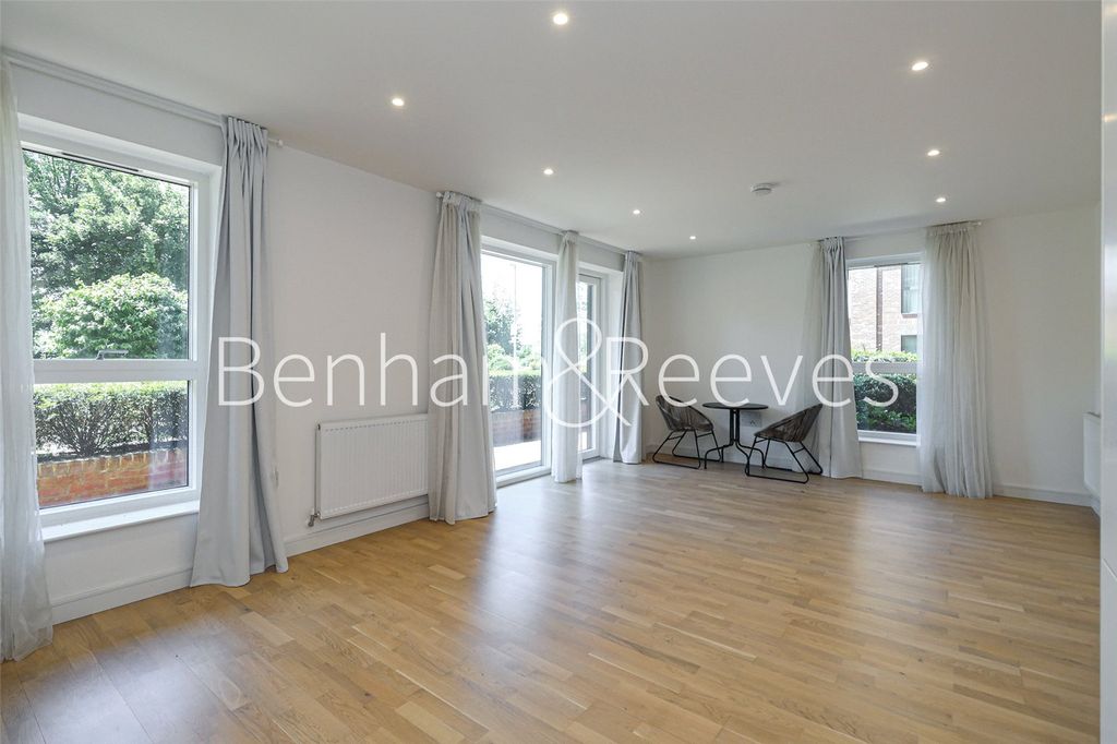 Property photo 1 of 17 Picture No. 10