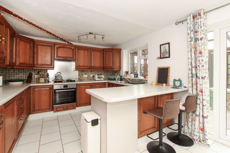 Property photo 3 of 16 Photo 9