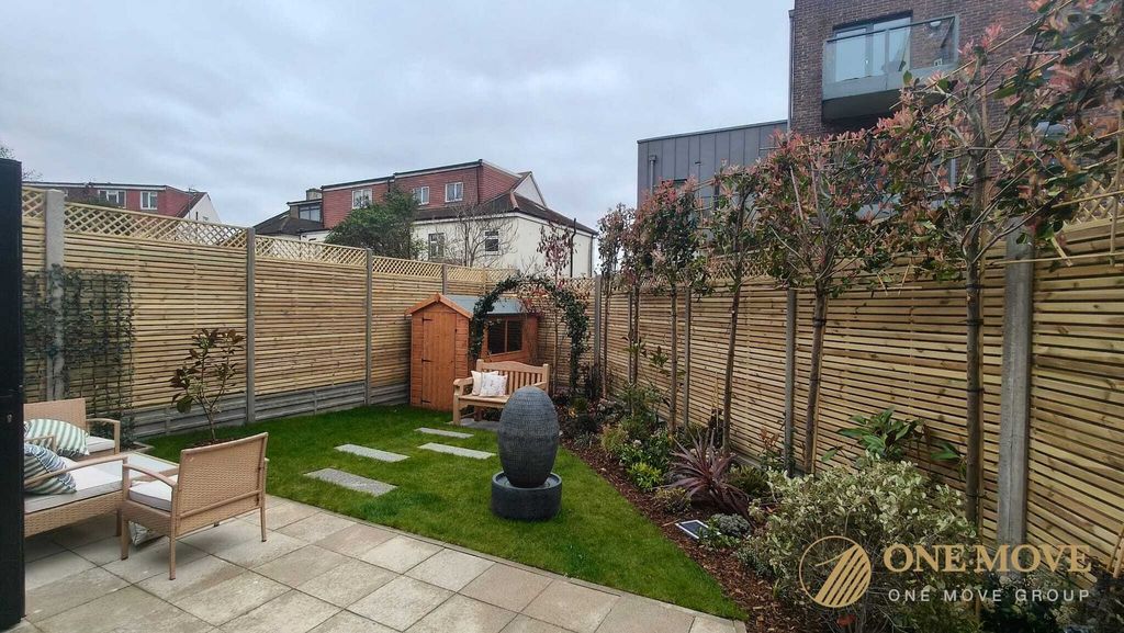 Property photo 3 of 33