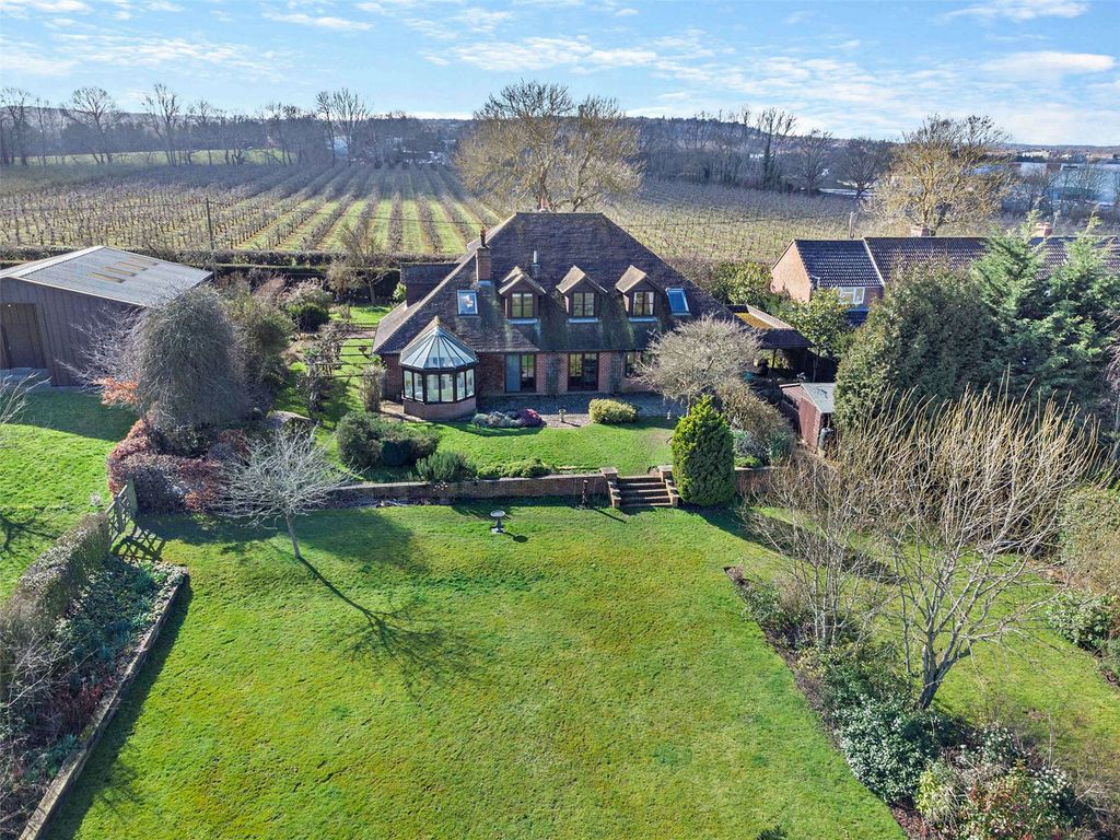 Property photo 1 of 29 House And Garden