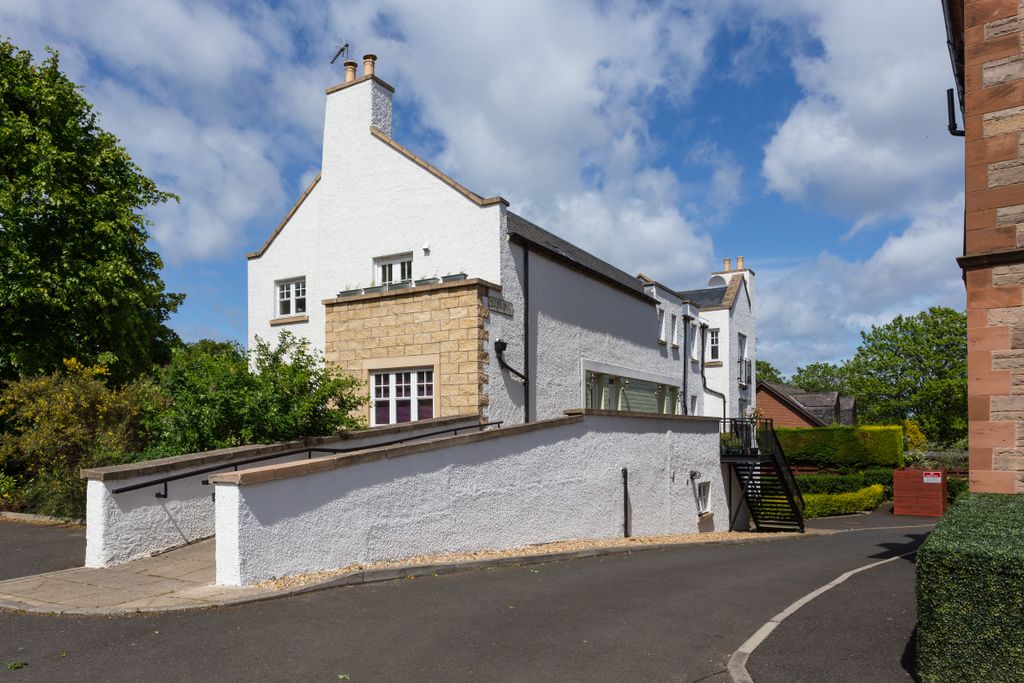 Property photo 1 of 27 Primary Property Image