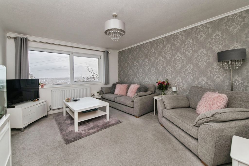 Property photo 2 of 12 Pbox-Img.Jpg