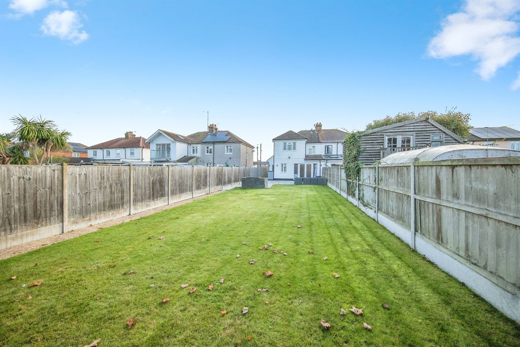 Property photo 2 of 21