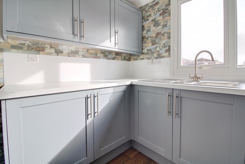 Property photo 3 of 16 Photo 4