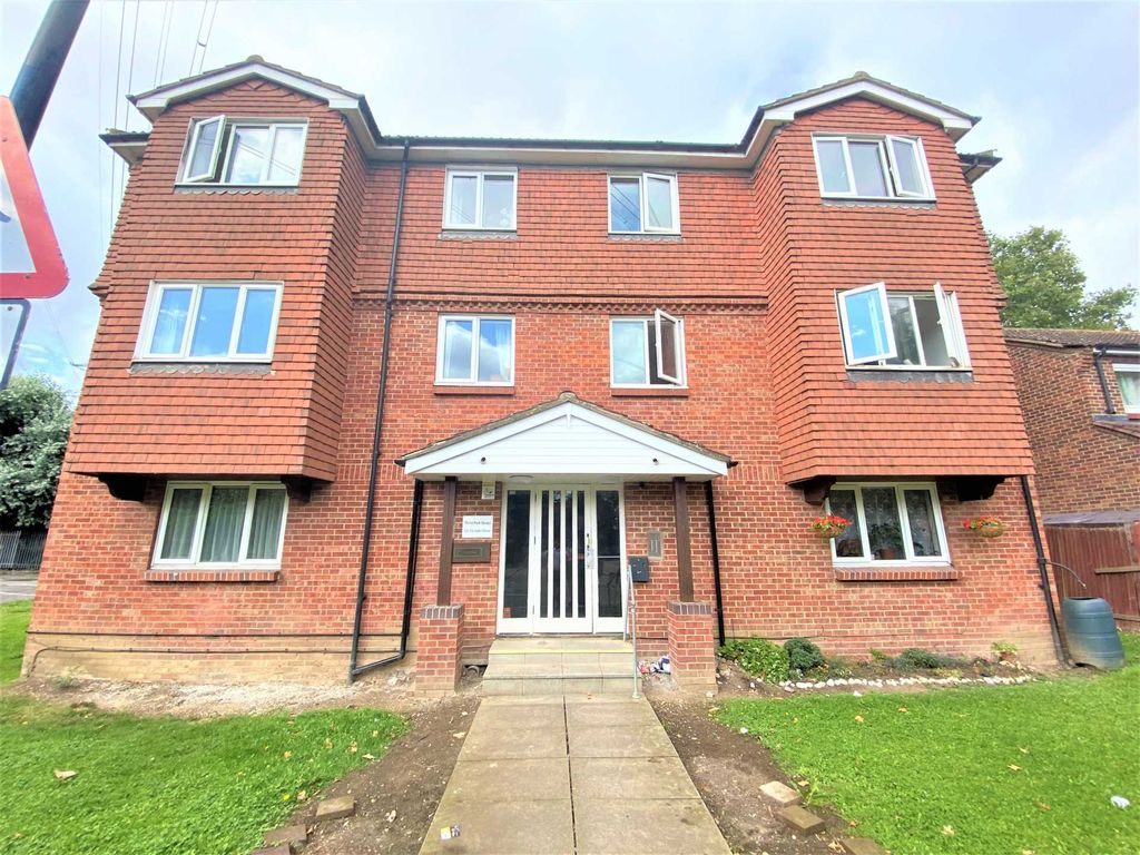Property photo 1 of 5