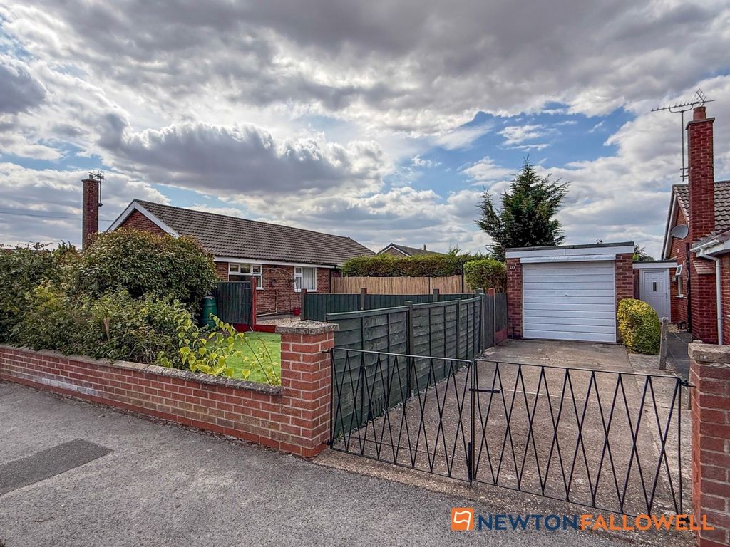 Property photo 3 of 16 Garage & Driveway To Rear