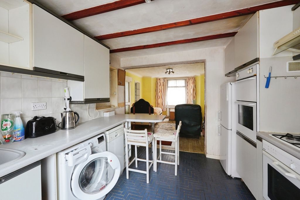 Property photo 2 of 12 Pbox-Img.Jpg