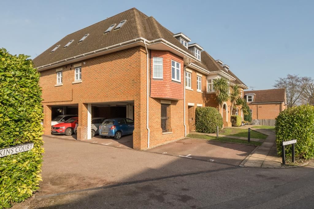 Property photo 1 of 17 External View