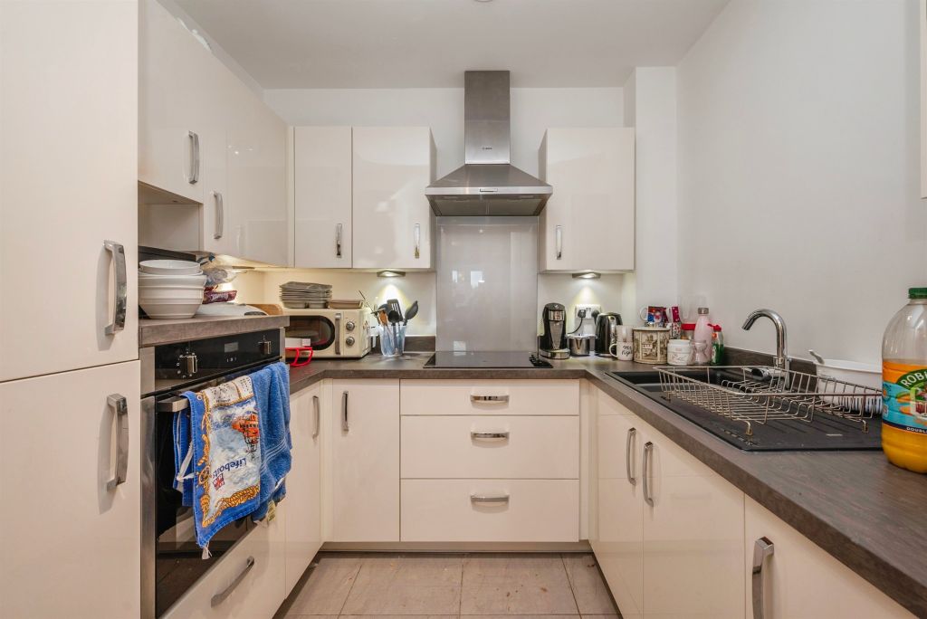 Property photo 3 of 17