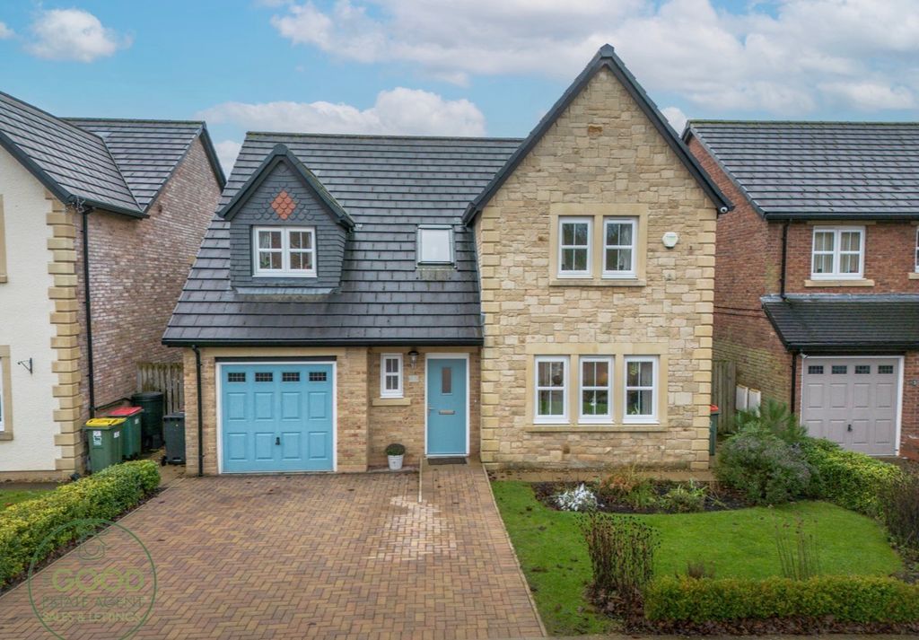 Property photo 1 of 28