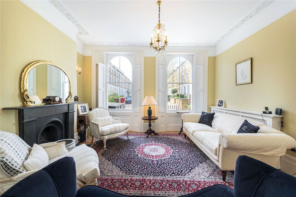 Property photo 3 of 22 Reception