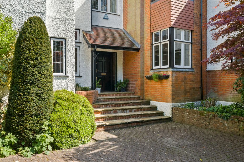 Additional image 25 of 10 bed property for saleChauntry Road, Bray, Maidenhead SL6