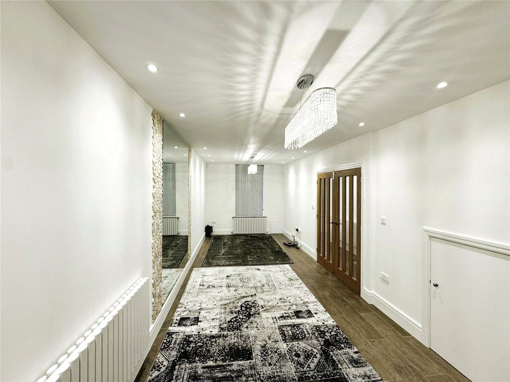 Property photo 2 of 13 Picture No. 02