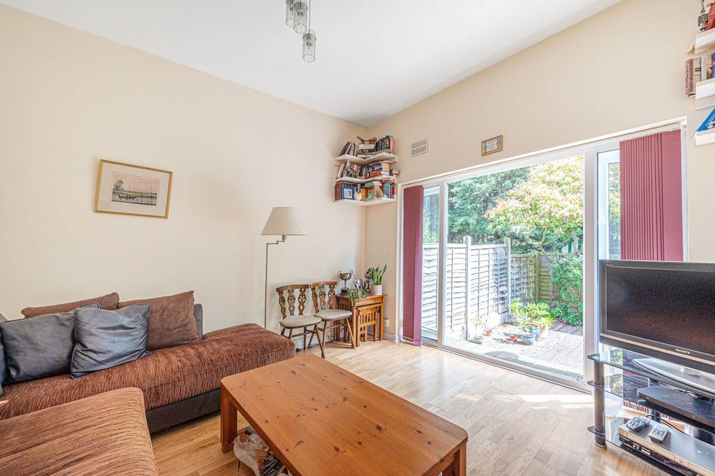 Property photo 1 of 5