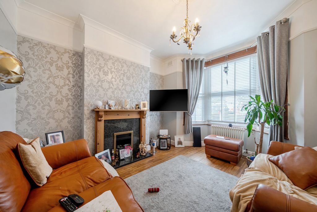 Property photo 2 of 11 1471634-5-6A26B18...