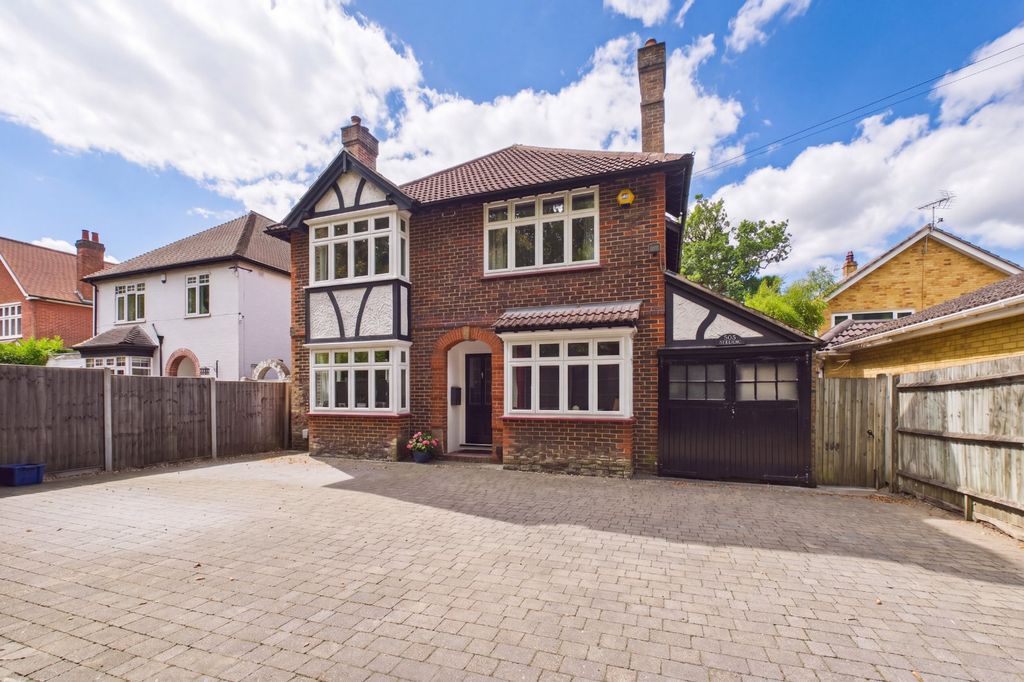 Property photo 1 of 17 Picture No. 23