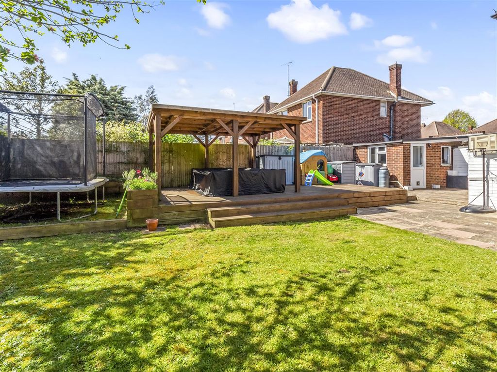 Property photo 2 of 24 31 Nelson Road-017.Jpg