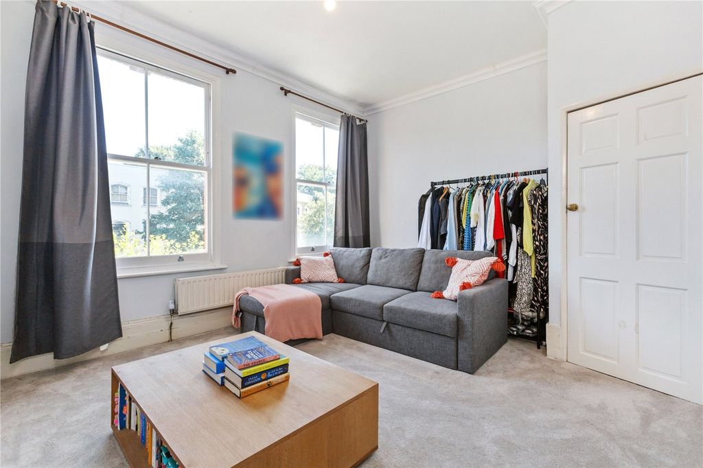 Property photo 3 of 12 Picture No. 26