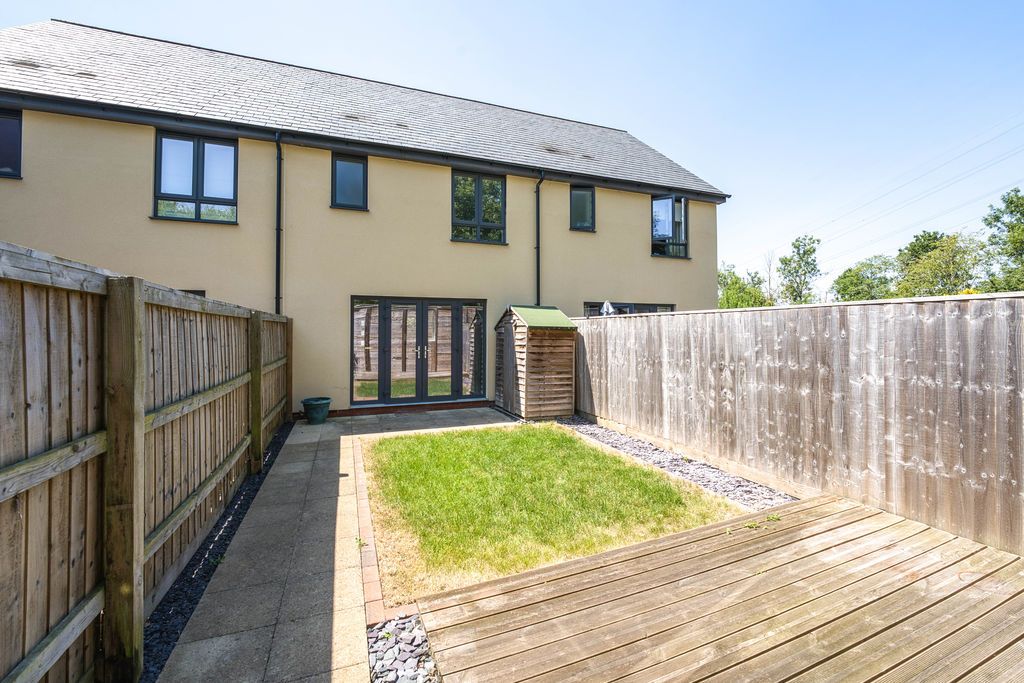 Property photo 3 of 16 Photo 14