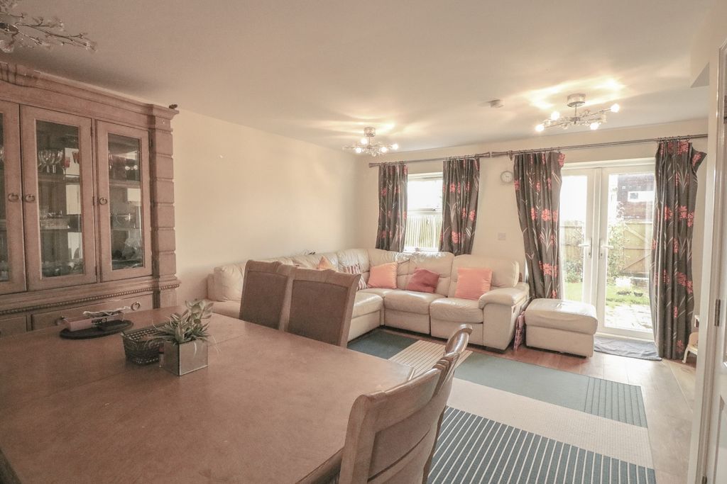 Property photo 2 of 9 1-Img_8646