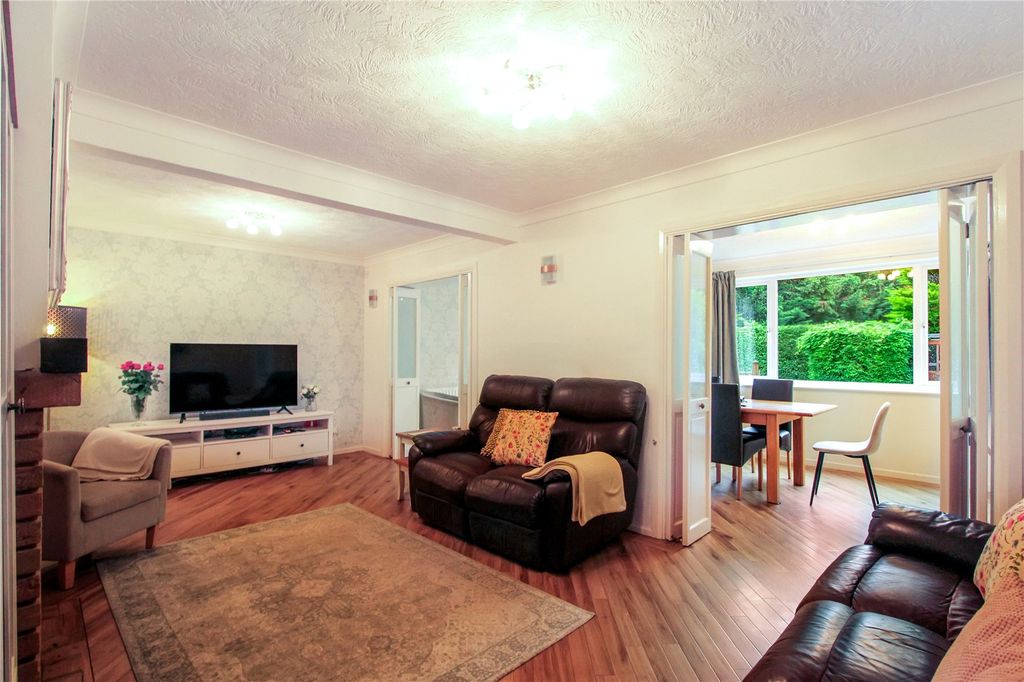 Property photo 2 of 25 Picture No. 08