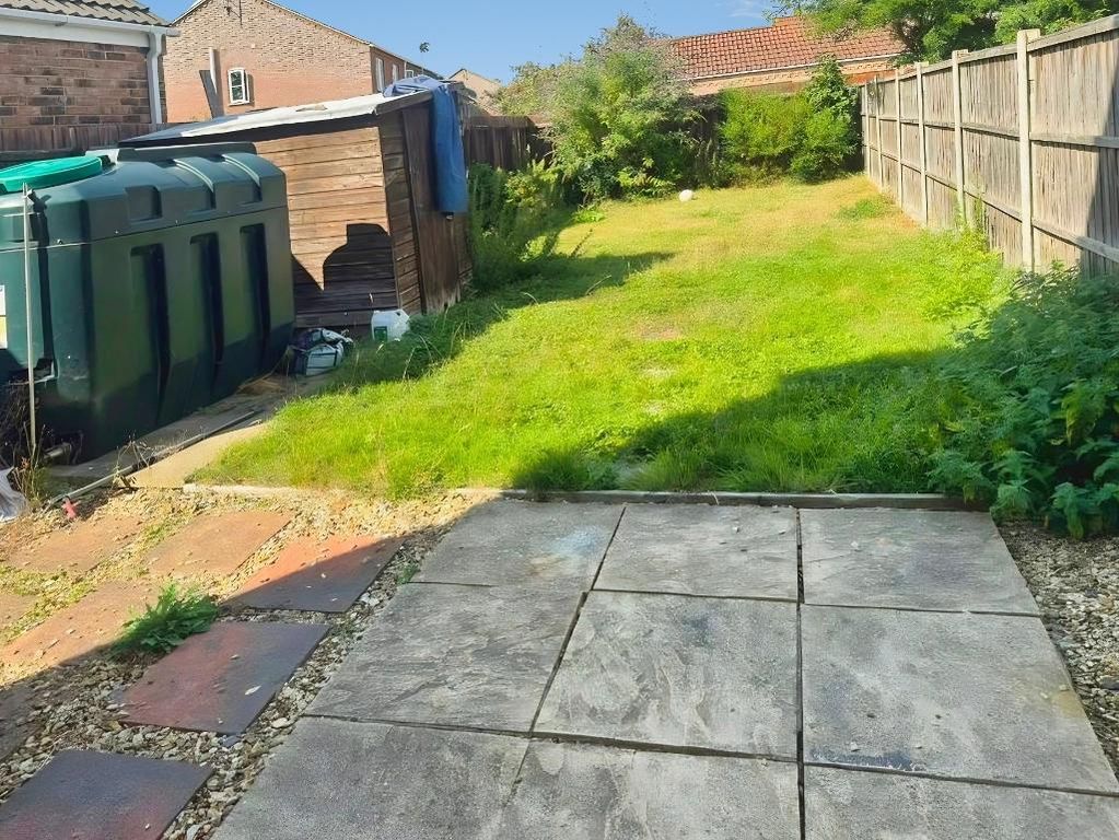 Property photo 2 of 12