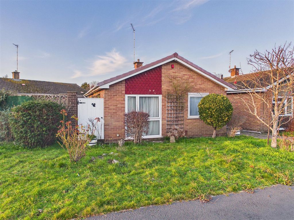 Property photo 1 of 15 1 - Bungalow For Auction, Brentry, Bristol.Jpg