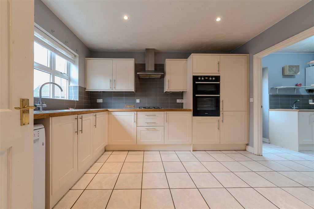 Property photo 3 of 14 Dsc_0215.Jpg