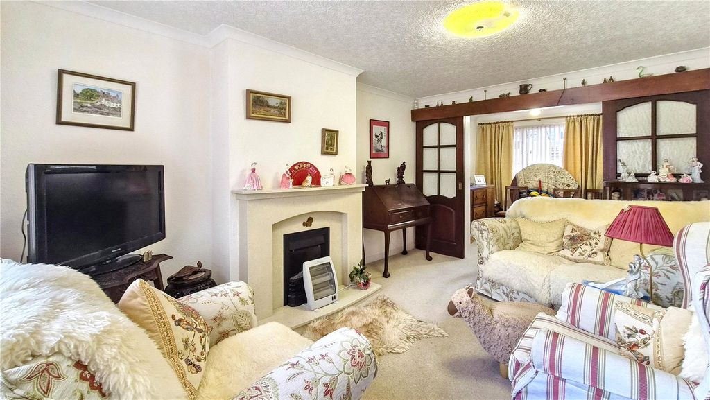 Property photo 3 of 25 Picture No. 12
