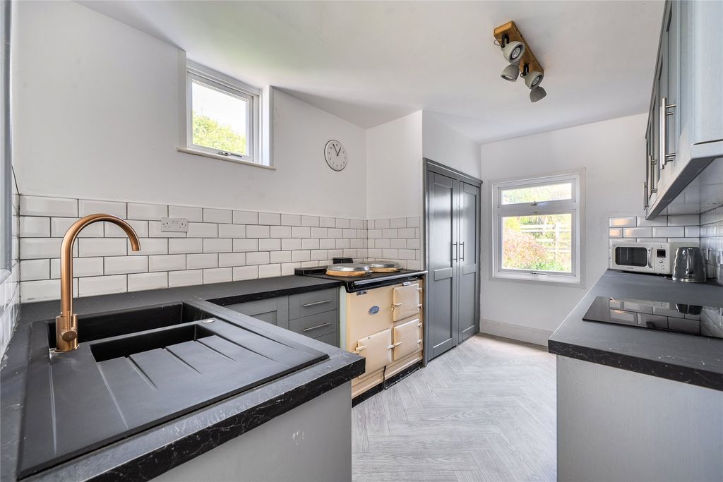 Property photo 3 of 31 Picture No. 06