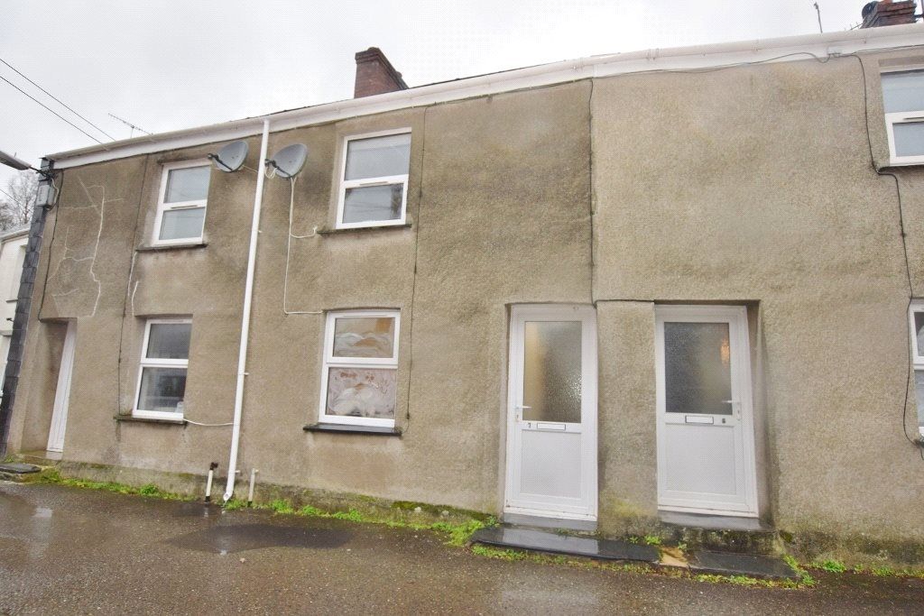 Property photo 1 of 12 External Front