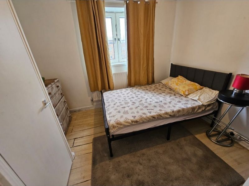 Property photo 1 of 2