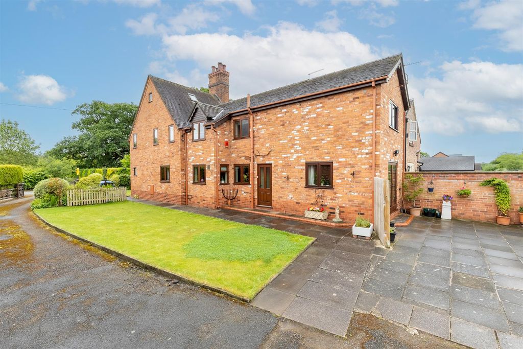 Property photo 1 of 23 Cherrytrees-1.Jpg