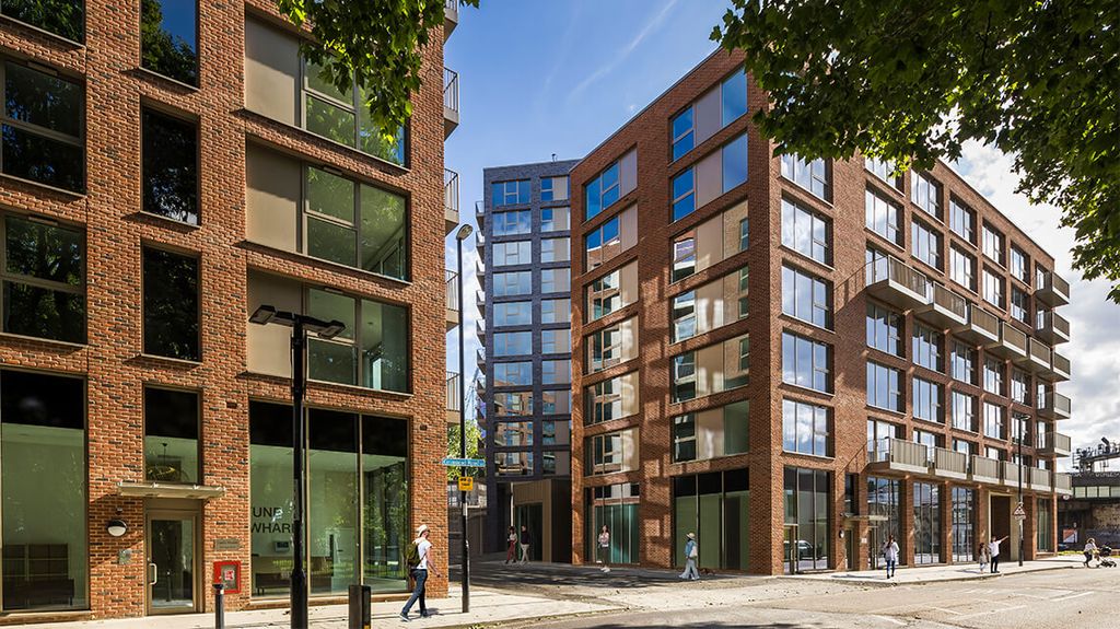 Property photo 1 of 5