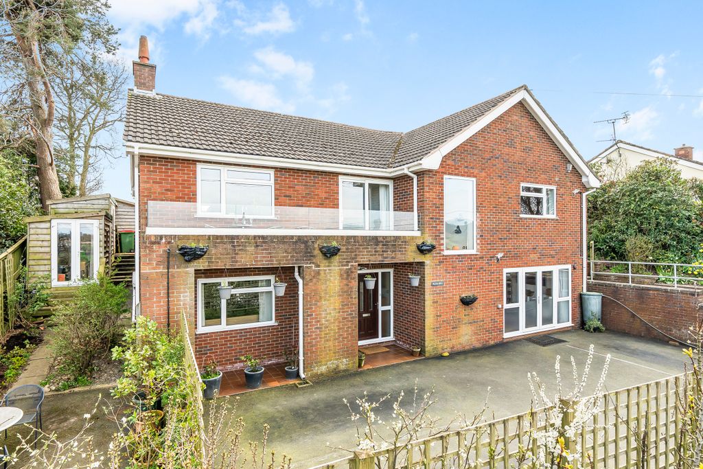 5 bed detached house for salePlum Hill, Trefonen Road, Morda, Oswestry, Shropshire SY10