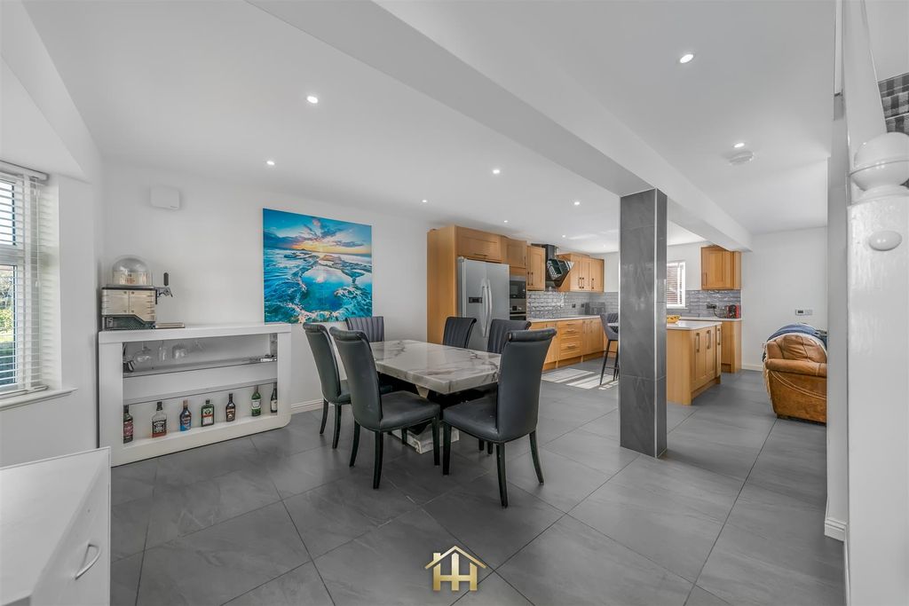 Property photo 2 of 24 14 Troon Avenue Dd2 3Fp 110325 Edit (6 Of 39).Jpg