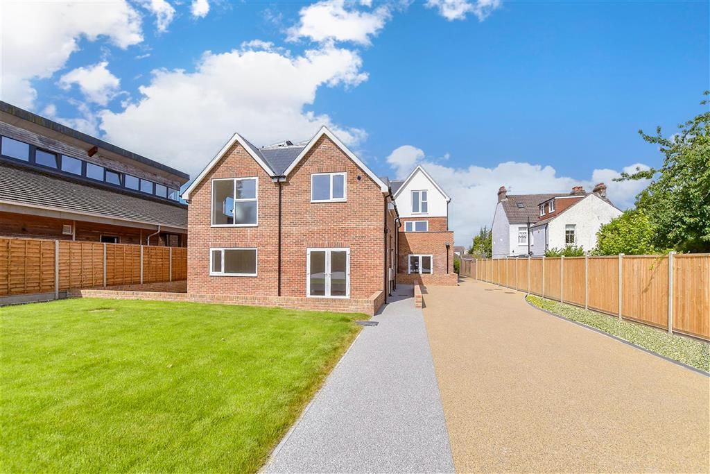 Property photo 1 of 8 Rear Elevation