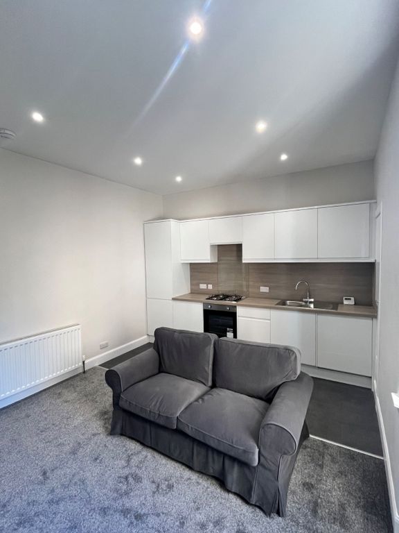 Property photo 3 of 8 Photo 3