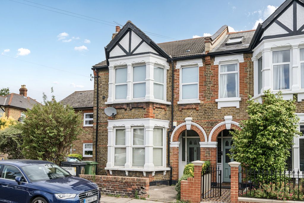 Property photo 1 of 13 Exterior