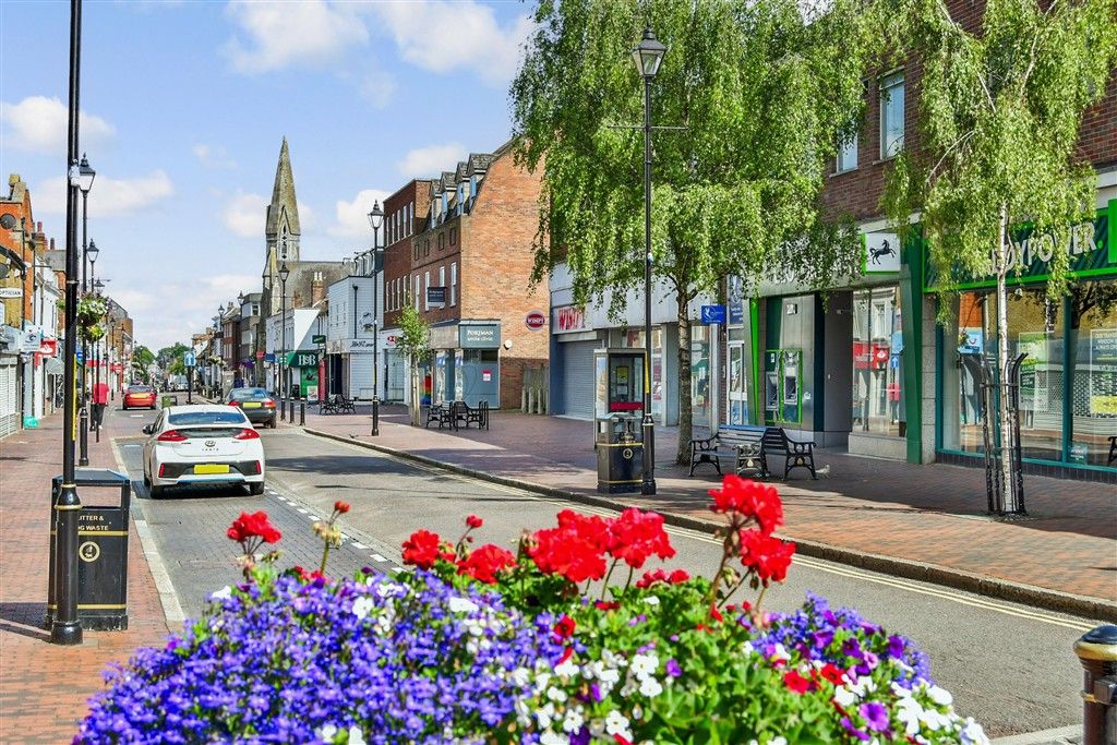 Property photo 3 of 4 Town Centre