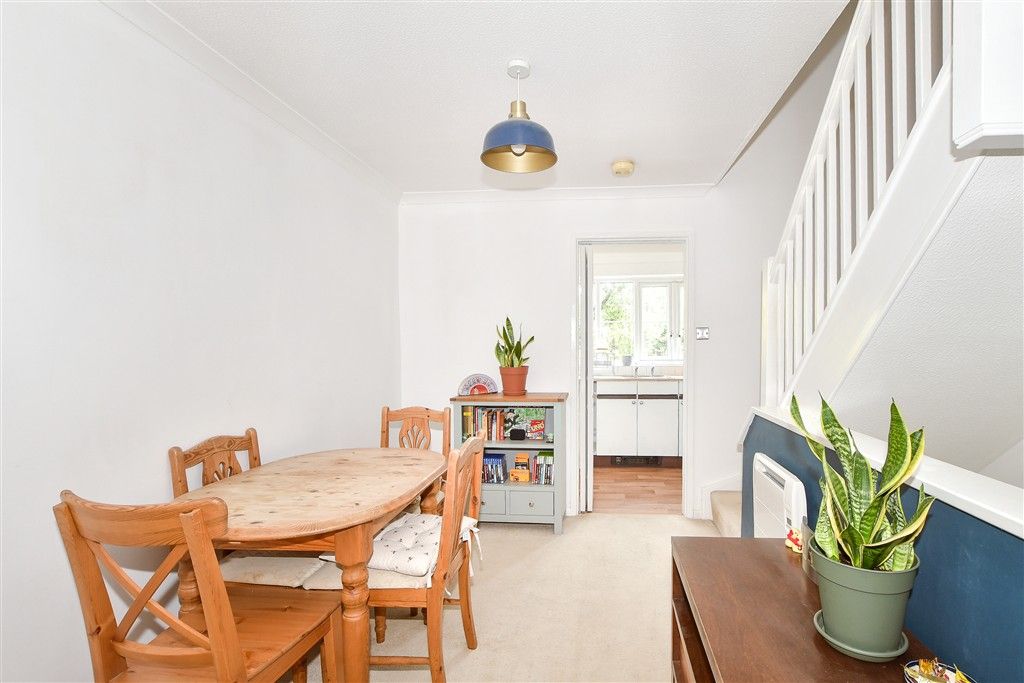 Property photo 3 of 8 Dining Area